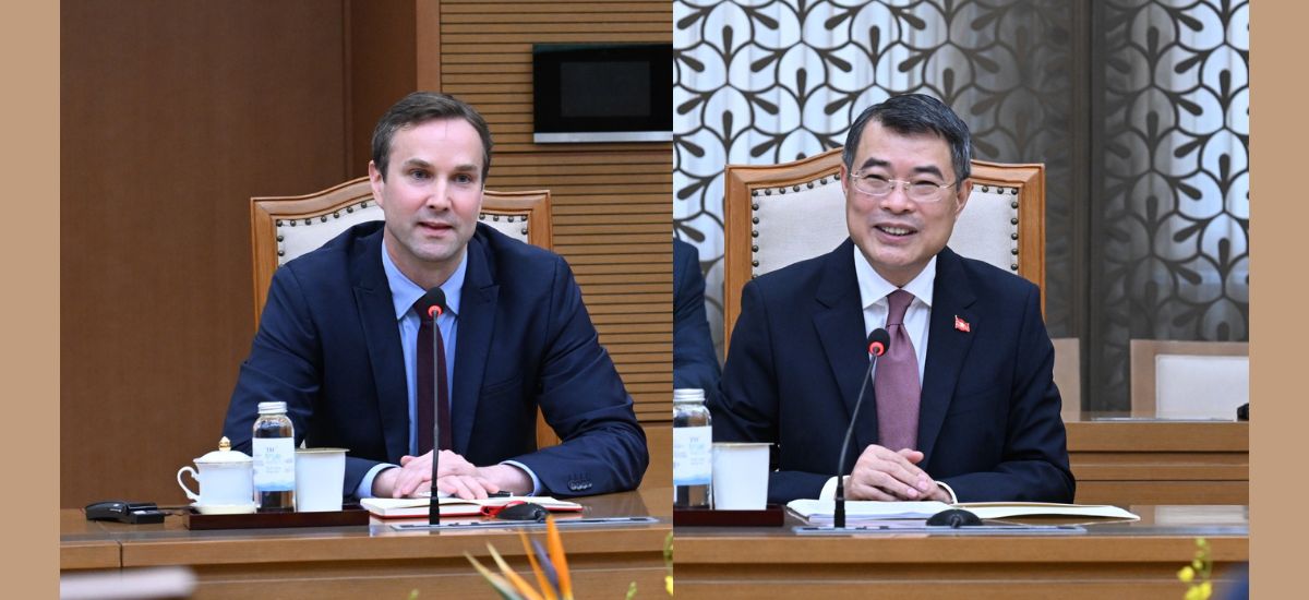 PM Le Minh Hung Menerima Perwakilan IMF di Vietnam dan Laos